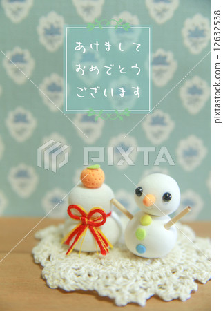 雪人和Kagami mochi 12632538