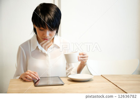 Cafe with two girls 12636782