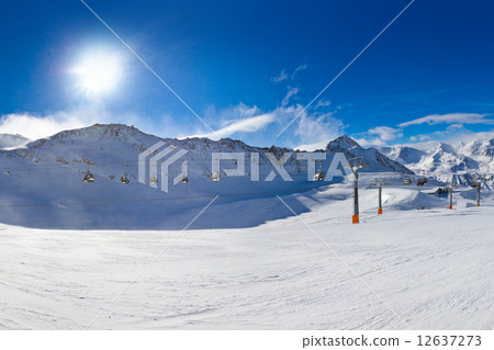 Mountain ski resort Hochgurgl Austria 12637273