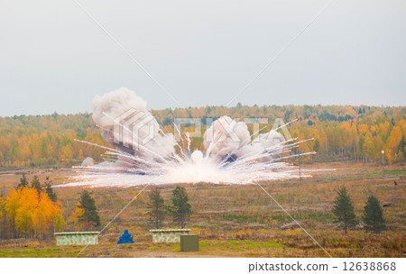 Explosion of a thermite bomb 12638868