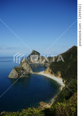 Mt. Watase Mountain and Mt. Fuji 12645021