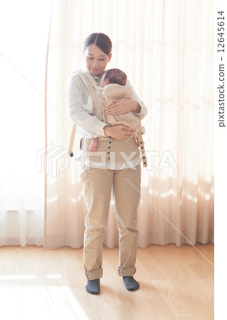 Hugs and Thongs 2 months old baby Hugs and Thongs 2 months old baby 12645614