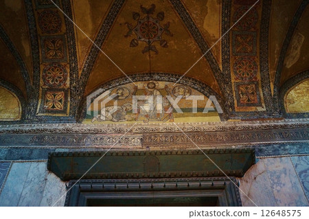 在土耳其里面·伊斯坦布爾Ayasofia 在土耳其里面·伊斯坦布爾Ayasofia 12648575