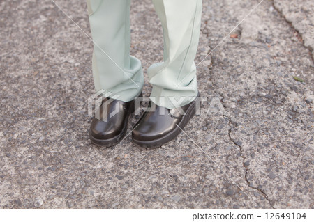 safety shoes 12649104