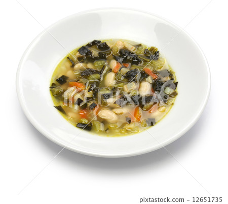 Carbononero and white bean soup Carbononero and white bean soup 12651735