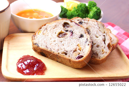 Rye bread and fig jam, close-up of minestrone 12655022
