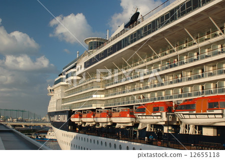 CELEBRITY MILLENNIUM Celebrity Millennium CELEBRITY MILLENNIUM Celebrity Millennium 12655118