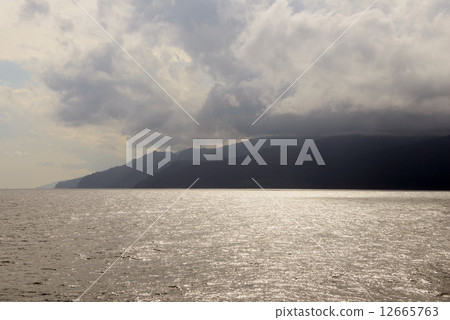 Hokkaido Shiretoko Peninsula 12665763