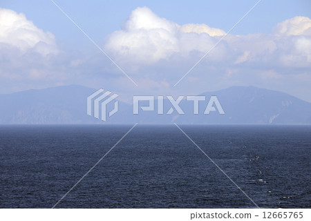 北海道知床半島 12665765