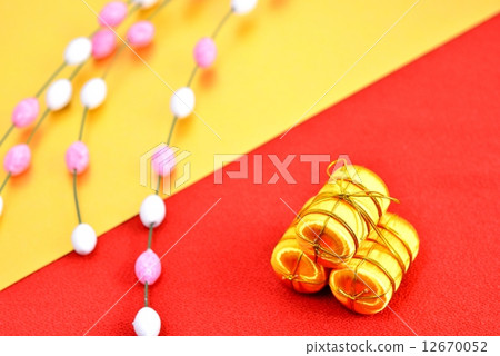 New Year image rice with gold rice 12670052