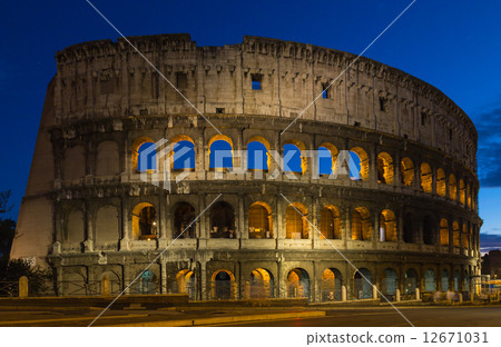 Colosseum at night in Rome 12671031