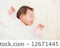 Newborn girl 12671445