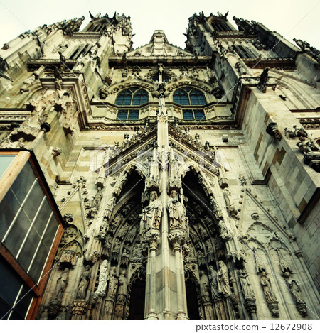 Gothic medieval St. Peter Cathedral  (Regensburg, Germany). 12672908