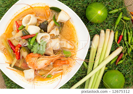 Tom yum goong Tom yum goong 12675312