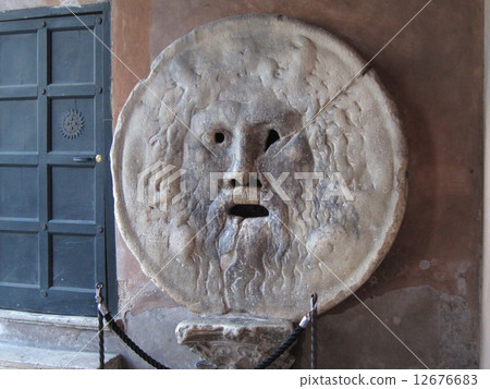 Roman movie Rome holiday Truth mouth Sea god Triton's face Santa Maria in Cosmedin church 12676683
