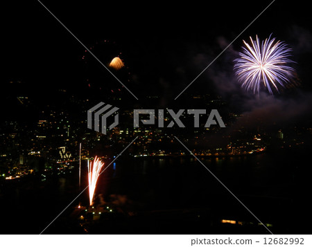 熱海海上煙花匯演 熱海海上煙花匯演 12682992