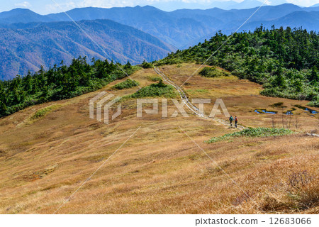 會津山脈 12683066