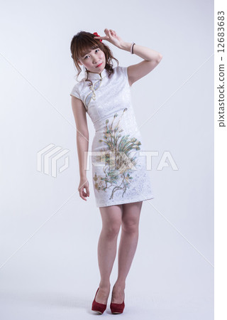 Chinese dress Taiwanese ladies 12683683