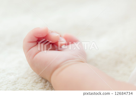 New born baby hand New born baby hand 12684734