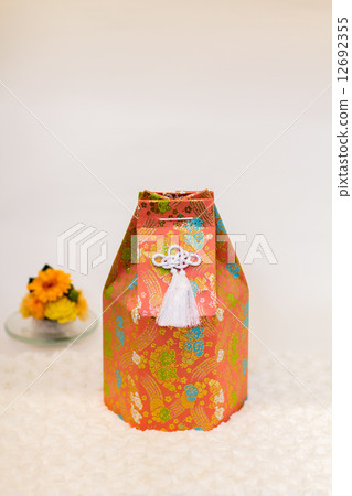 Dog's remains 12692355