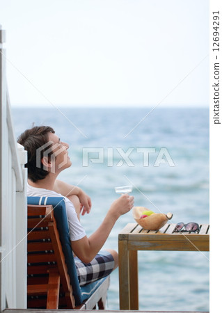 Maldives (beach resort sea vacation paradise overseas travel swimsuit southern country) 12694291