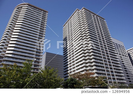 Shinagawa Seaside Station Front Landscape Shinagawa Seaside Station Front Landscape 12694956