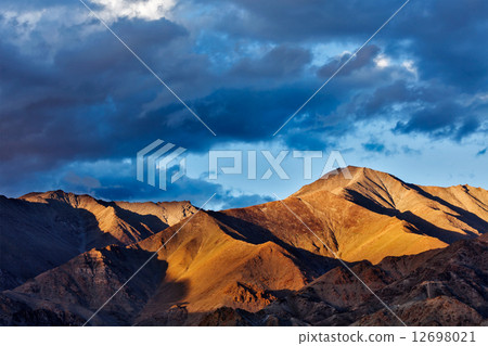 Himalayas mountains on sunset 12698021