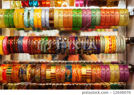 Bangles 12698076