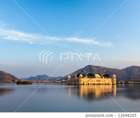 Jal Mahal (Water Palace). Jaipur, Rajasthan, India Jal Mahal (Water Palace). Jaipur, Rajasthan, India 12698205