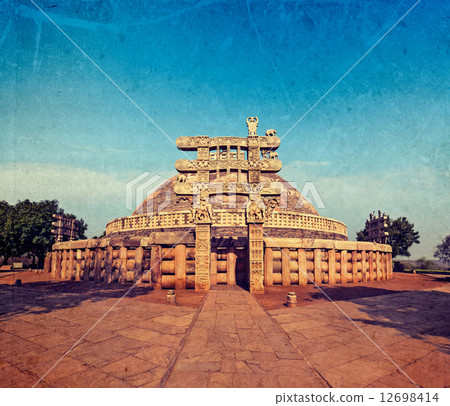 Great Stupa. Sanchi, Madhya Pradesh, India 12698414