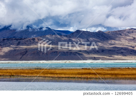 Himalayan lake Tso Kar in Himalayas, Ladakh, India Himalayan lake Tso Kar in Himalayas, Ladakh, India 12699405