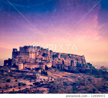 Mehrangarh Fort, Jodhpur, Rajasthan, India Mehrangarh Fort, Jodhpur, Rajasthan, India 12699431