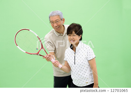 Pose material for clipping using chroma key - Sports image of senior couple 12701065