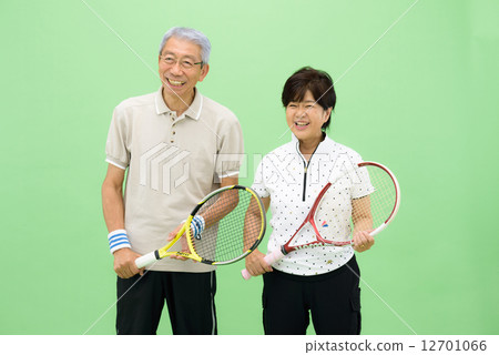 Pose material for clipping using chroma key - Sports image of senior couple 12701066