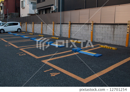停車場 停車場 12701254