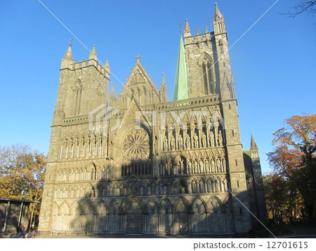 尼達羅斯大教堂 12701615