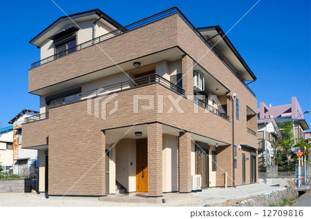 新建的房子 12709816