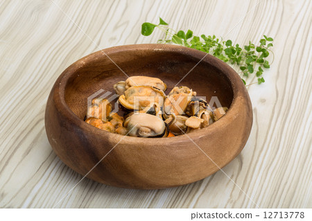Mussels Mussels 12713778
