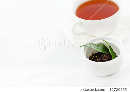 Black tea Black tea 12720865