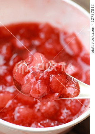 Handmade strawberry sauce fruit sauce 12727818