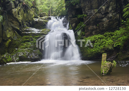 fall of water fall of water 12728130