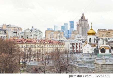 Moscow skyline with cathedral and skyscraper 12731680