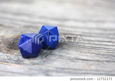 lapis lazuli 12732171