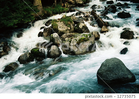 River Ulu-Murudgu in Dombai River Ulu-Murudgu in Dombai 12735075