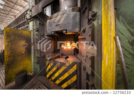 Hot iron in smeltery 12736210