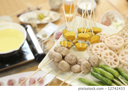 膳食準備 12742433