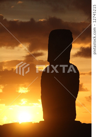 朝日和摩艾 12745215