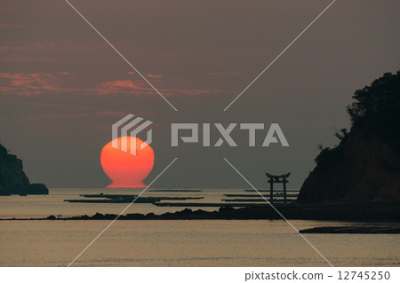 瀨戶內市的日落 瀨戶內市的日落 12745250