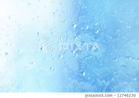 Frozen window Frozen window 12746230