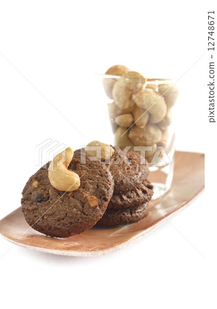 homemade cashew nut cookies 12748671